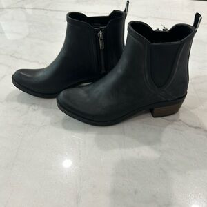 Lucky Brand Basel H20 Black Pull On Rain Bootie Size 7M rubber waterproof